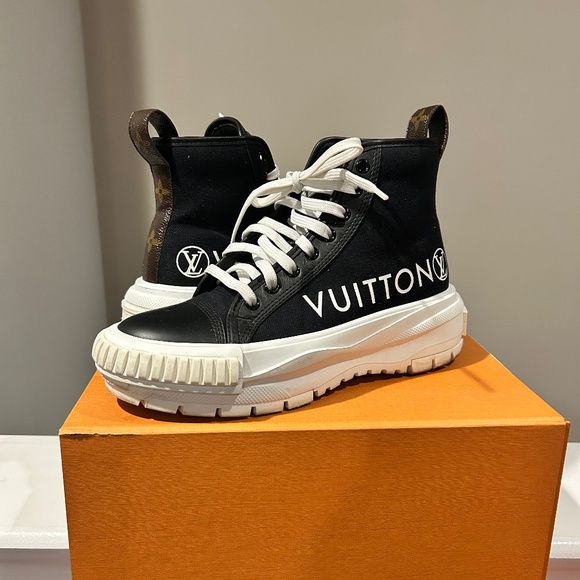 Louis Vuitton high top canvas sneakers - Picture 1 of 4